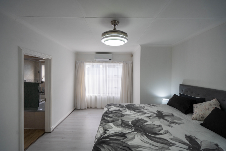 6 Bedroom Property for Sale in Royal Alfred Marina Eastern Cape